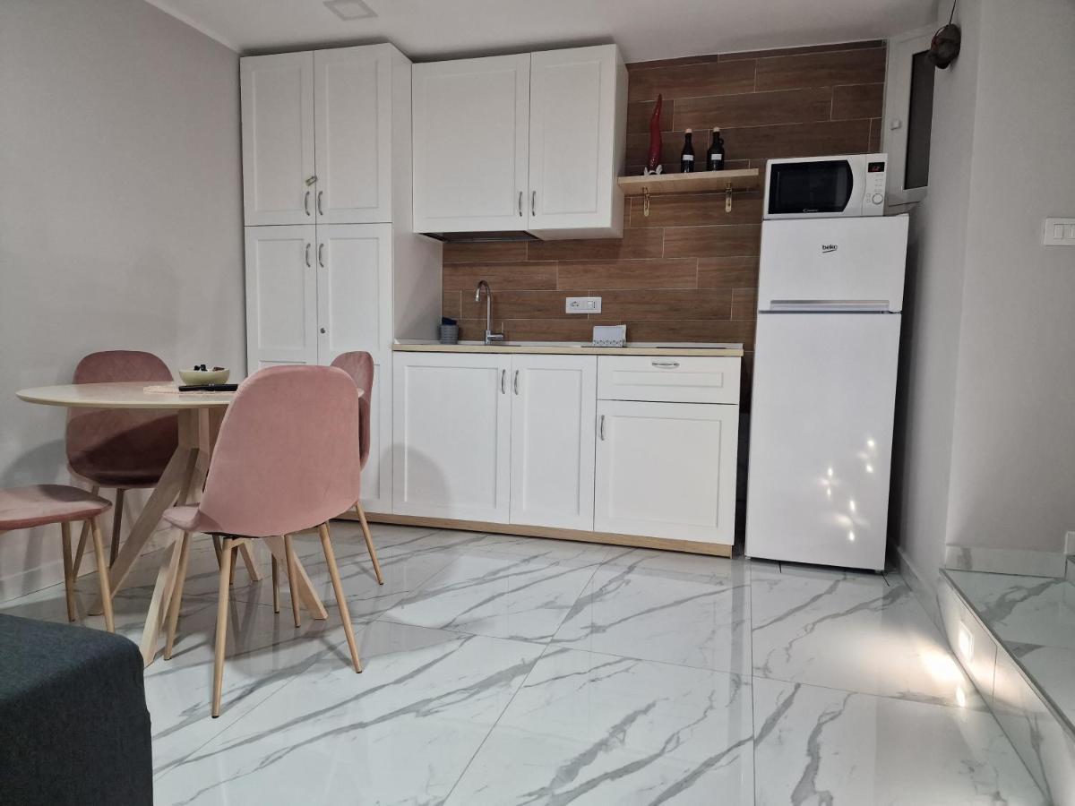 Megaride House Apartment Naples Luaran gambar
