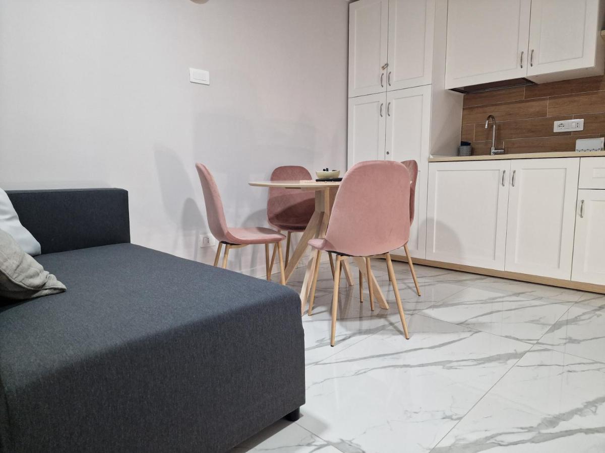 Megaride House Apartment Naples Luaran gambar