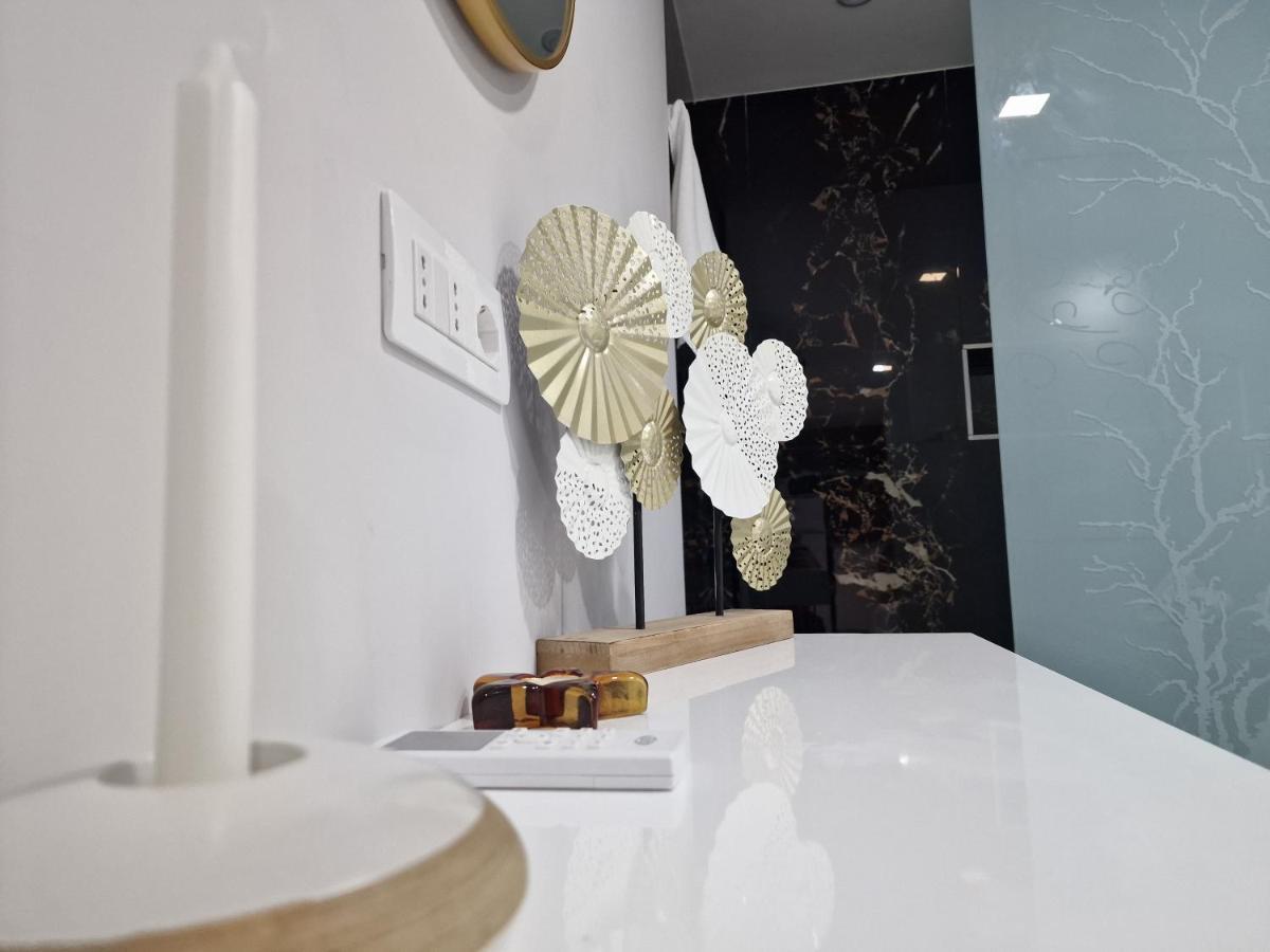 Megaride House Apartment Naples Luaran gambar
